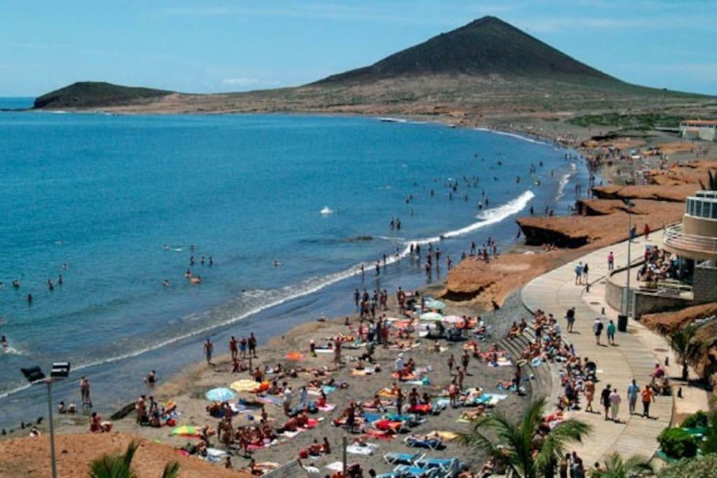 Villa Blanca Tenerife - Private Rooms - Terrace And Bbq, 5 Minutes From The Beach And Airport 산이시드로 외부 사진